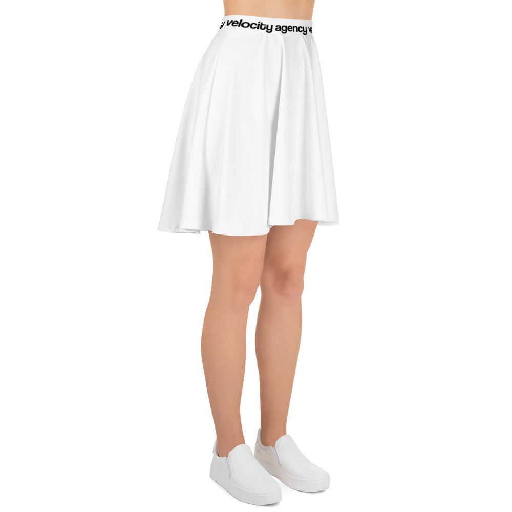 repeat pattern flowy skirt, white